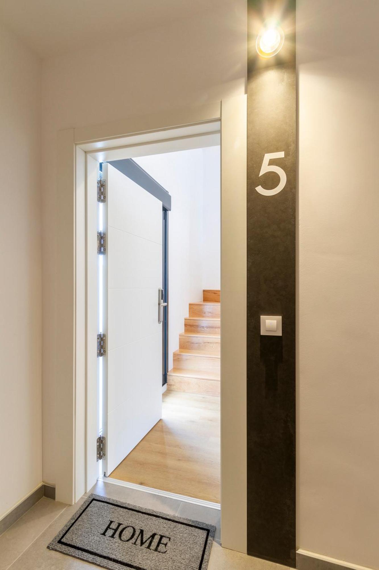 Urbanfive Apartamentos Ourense Centro Eksteriør bilde