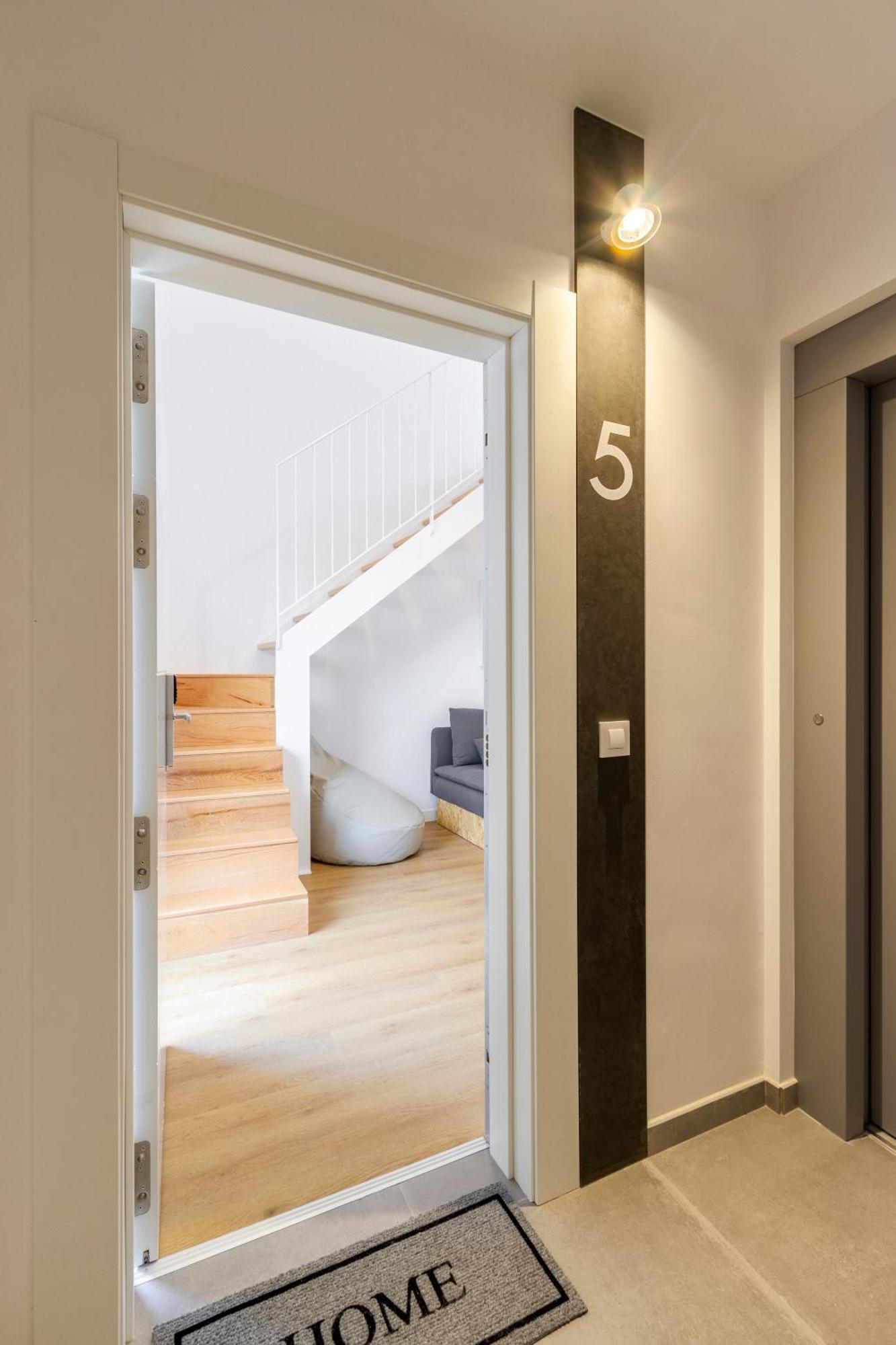Urbanfive Apartamentos Ourense Centro Eksteriør bilde